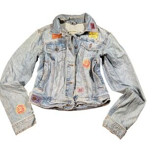 American Eagle AE Supply Co Light Wash Patch Denim Trucker Jacket Womens XSmall